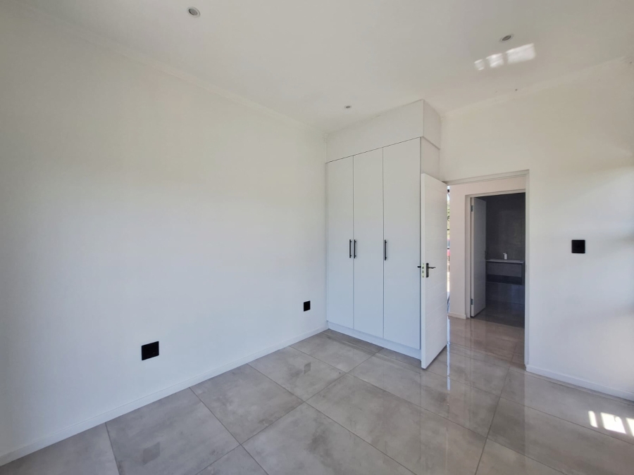 To Let 4 Bedroom Property for Rent in Redstone Private Country Estate North West